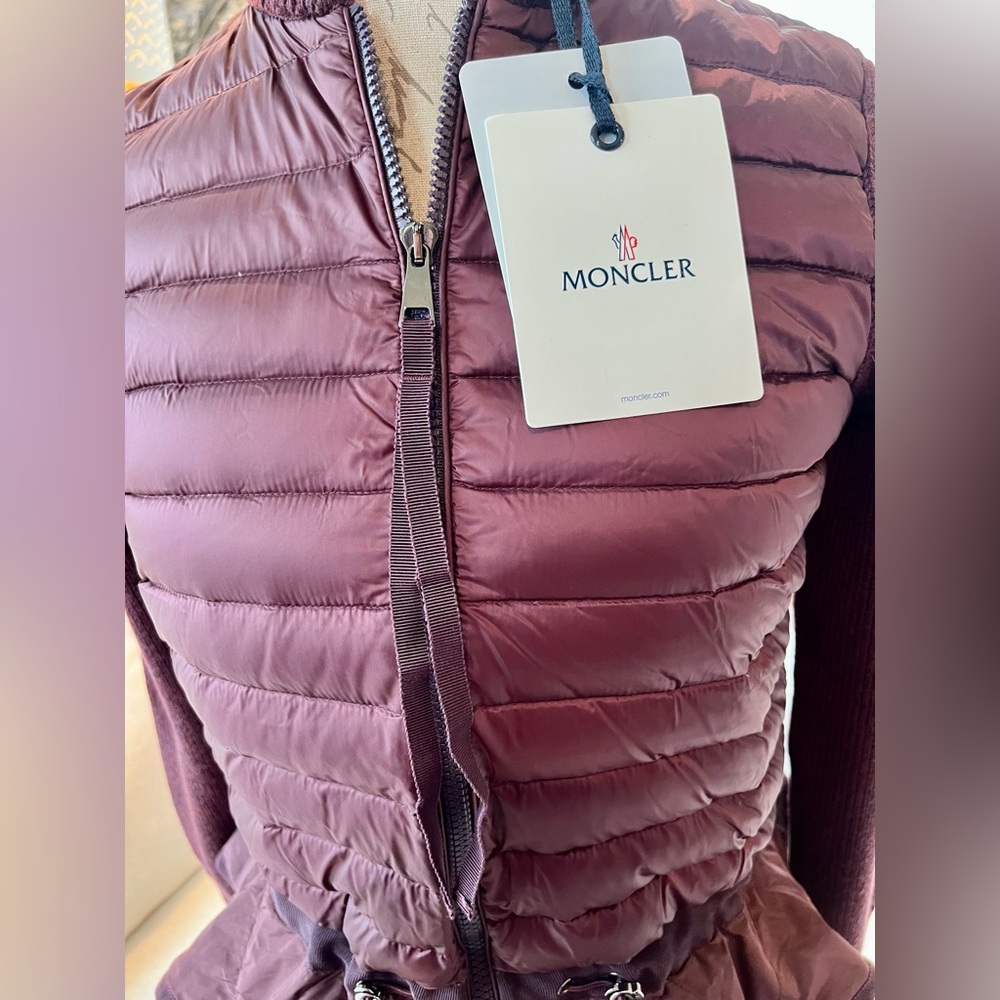 Moncler Burgundy Lightweight Puffer Cardigan Size Small - Picture 4 of 11